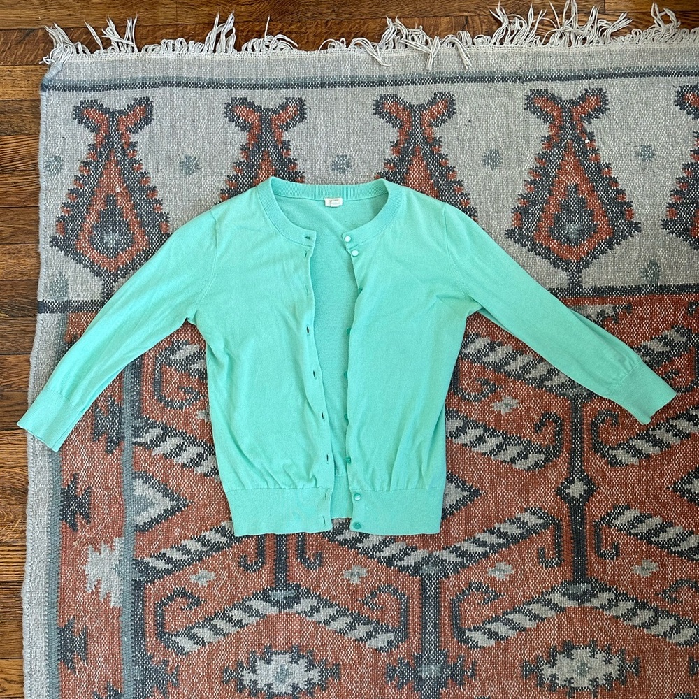 XS Mint Green J.Crew Cardigan perfect for spring and summer!